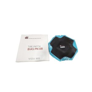 Parche convencional Rema Tip Top PN 08 apilado junto a su caja blanca con logo y texto en rojo